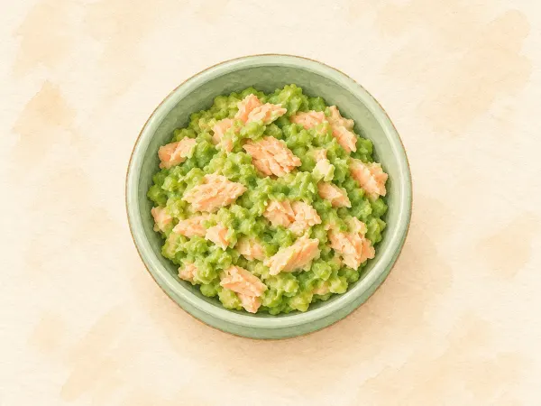 Flaked salmon with mashed peas